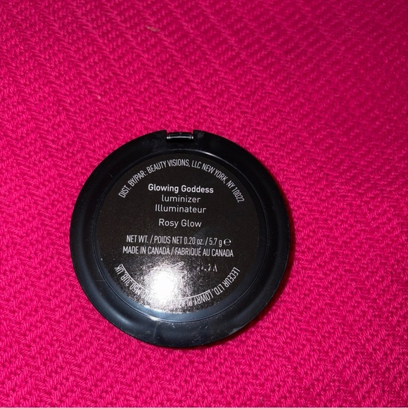 Mally Glowing Goddess Luminizer Highlighter - Rosy Glow - .20 oz Full Size - New - Picture 2 of 2